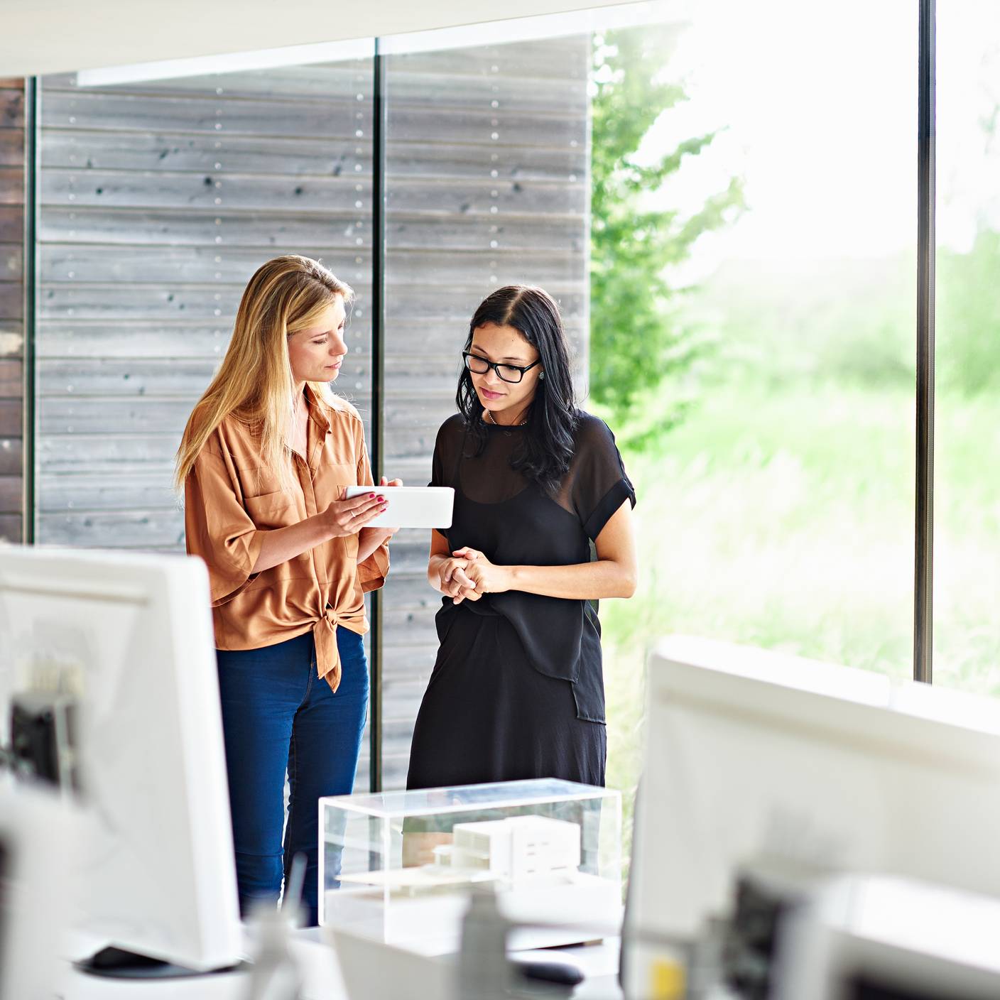 Women lookin at phone